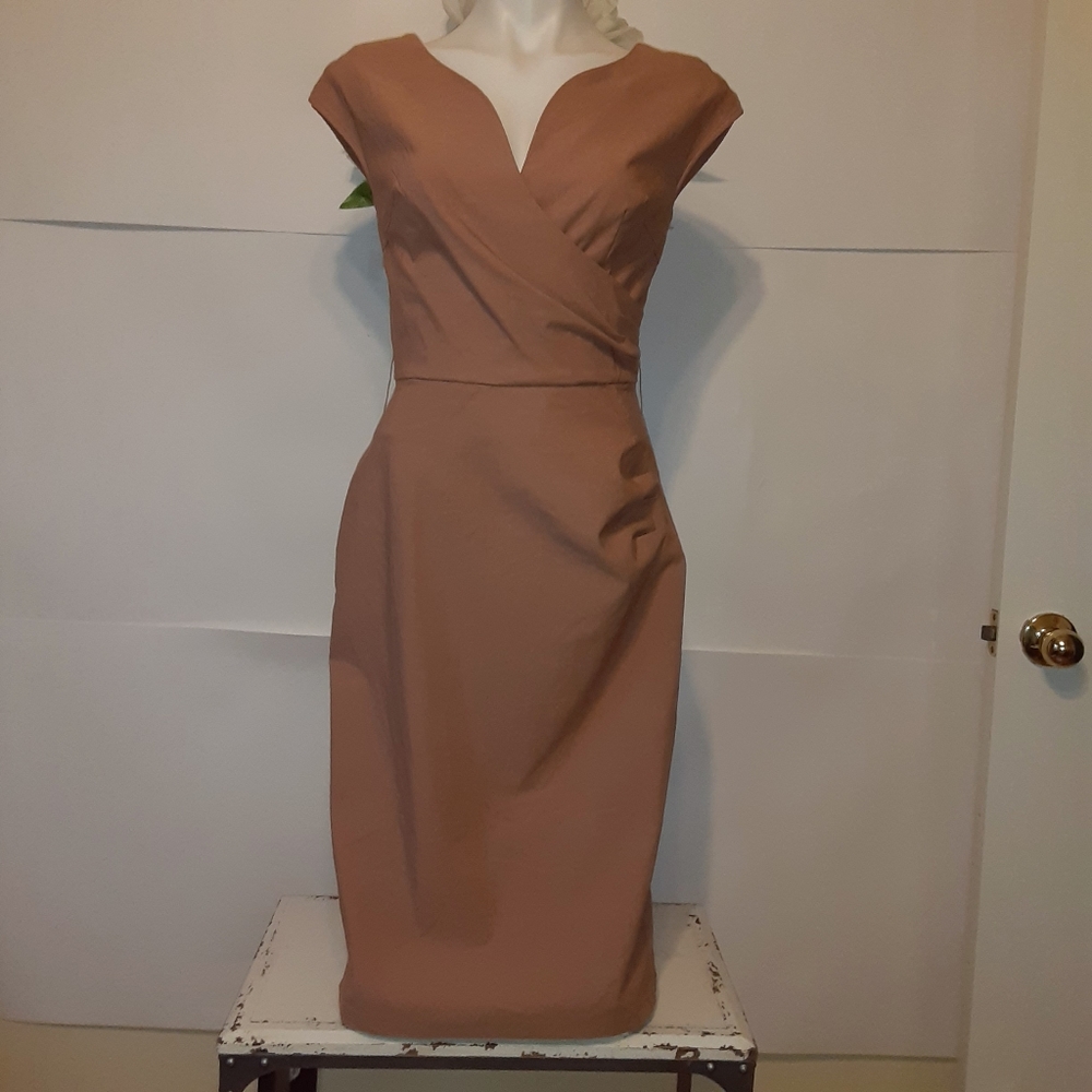 MUXXN Women's V Neck Retro Camel Dress - Picture 4 of 8